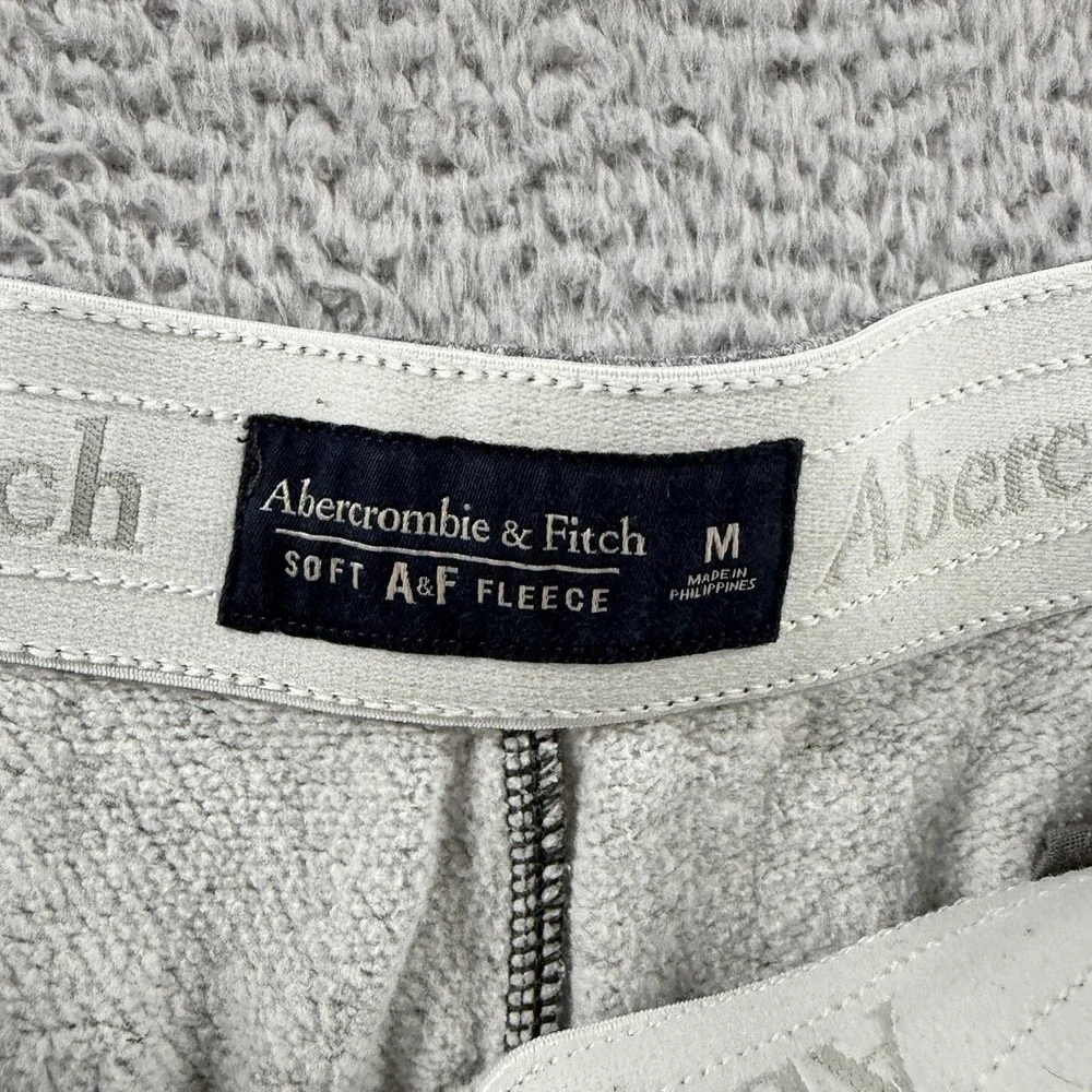 Abercrombie & Fitch ink stain
